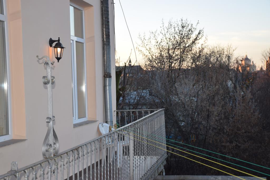 Near Citadel Apartment 2 Lviv Exterior photo